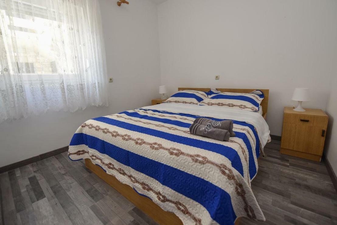 Val Apartmani, สตารา โนวัลยา ภายนอก รูปภาพ