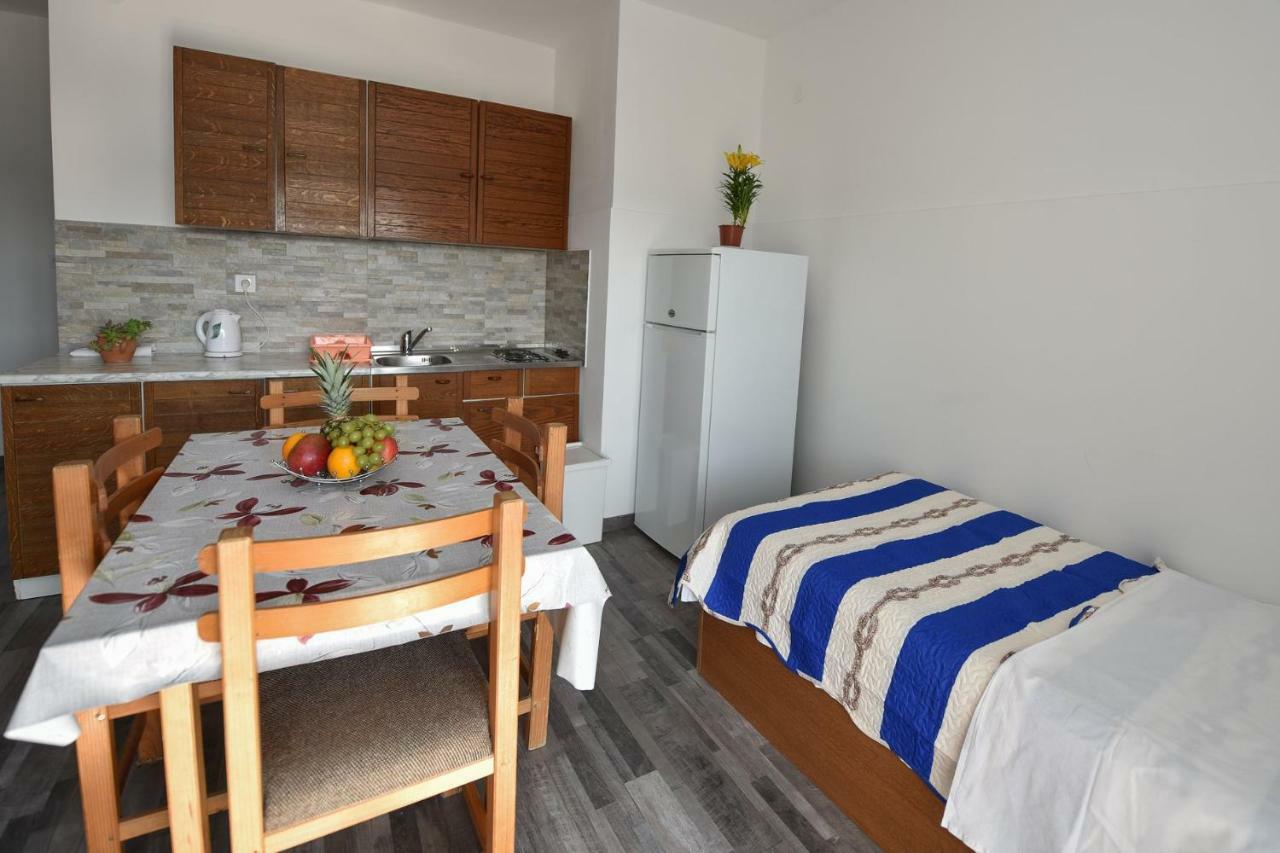 Val Apartmani, สตารา โนวัลยา ภายนอก รูปภาพ